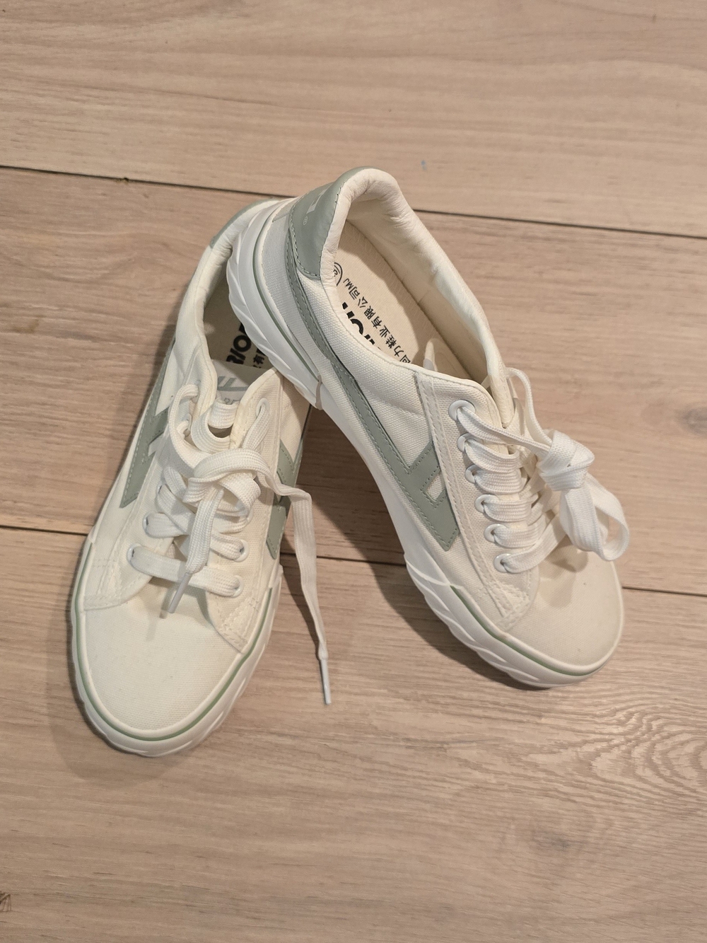 Low-Top Canvas Sneakers in Cream with Sage Accent